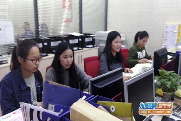 新起点培训加盟费