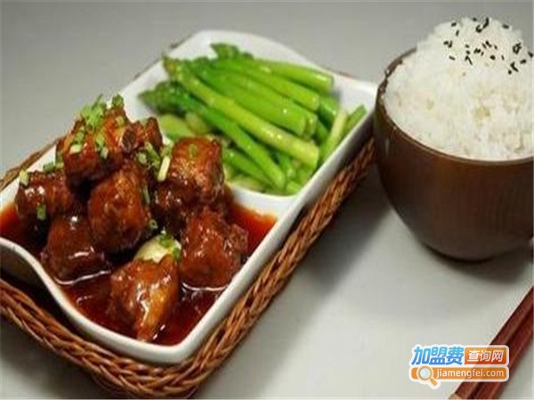 汤上工夫家香排骨饭加盟费