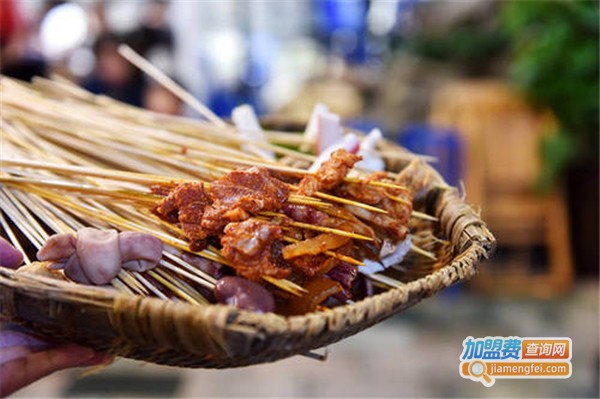 来两根串串香加盟费