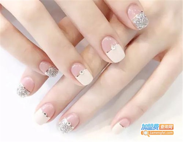 阿黛美甲加盟费