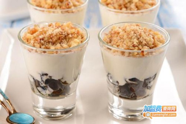 蜜蜜斟奶茶店加盟费