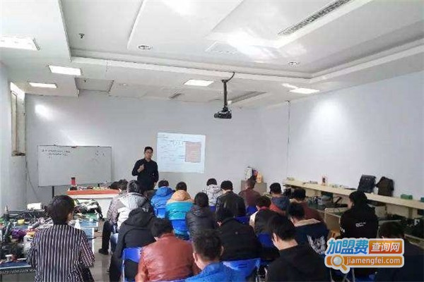 华业职业培训加盟费