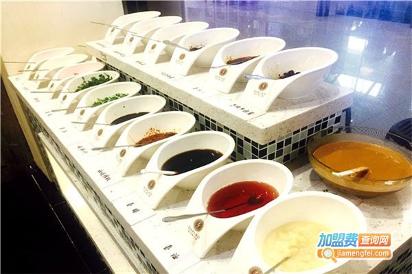 尚捞港式回转捞火锅加盟费