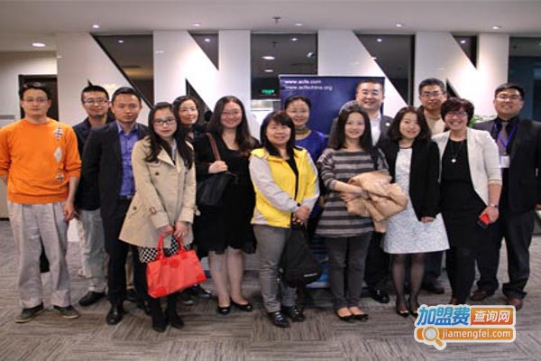 宏景国际教育加盟费