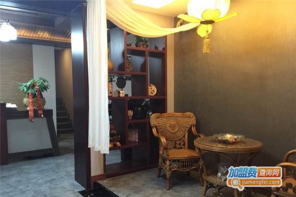 芊朵美容加盟费