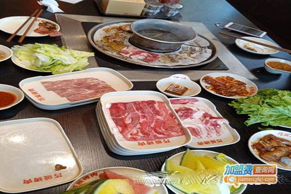 巧板烤肉加盟门店