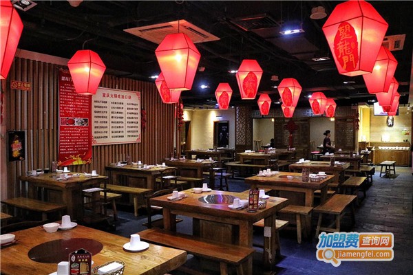 一嘴香·烂摊摊火锅集市加盟费