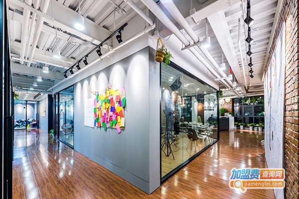 点亮教育加盟店