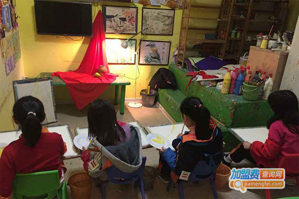 七彩星空少儿美术加盟费