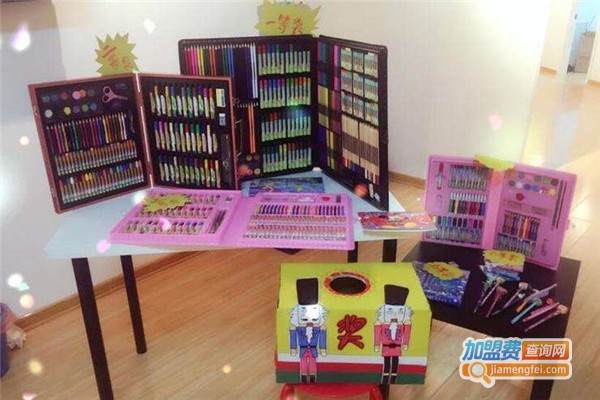 花格子美术加盟费