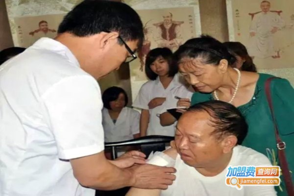 武易贴膏药铺加盟费