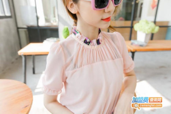 白鸟花子女装加盟费