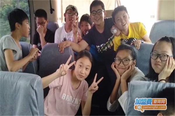 新铧教育加盟费