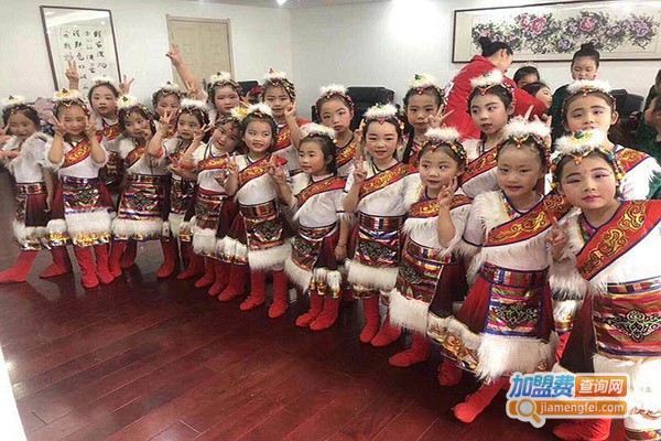 艺尚蓝天艺术培训加盟门店