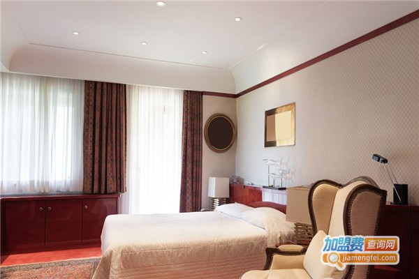 纤姿美容会所加盟费