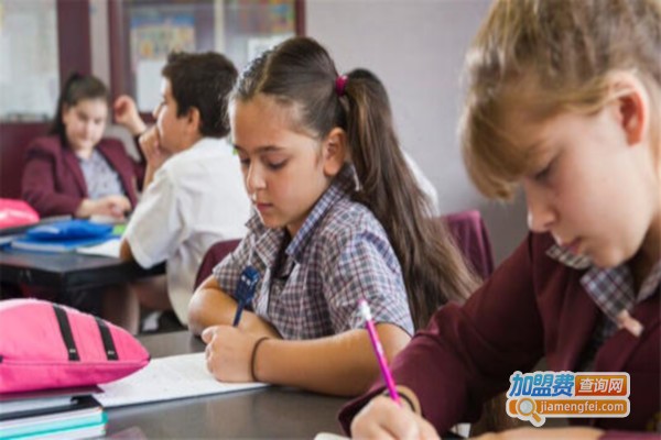 和文教育加盟费