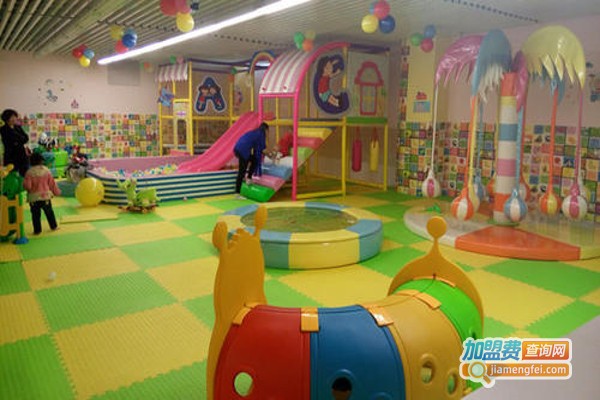 星期六儿童游乐园加盟费