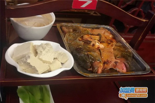 郑天府鱼庄加盟费