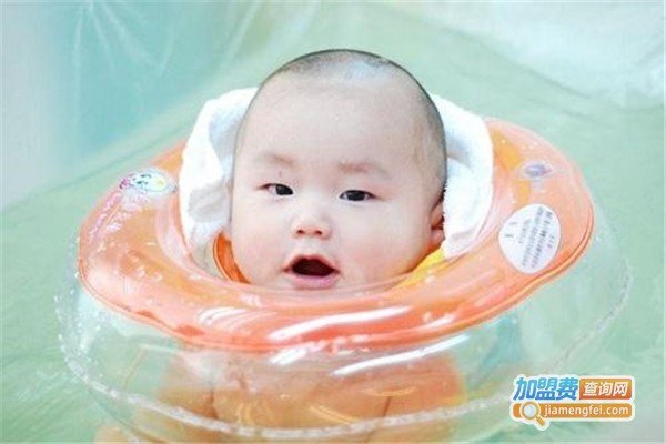 成龙宝贝婴儿游泳加盟