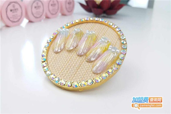 郝拉美容加盟费