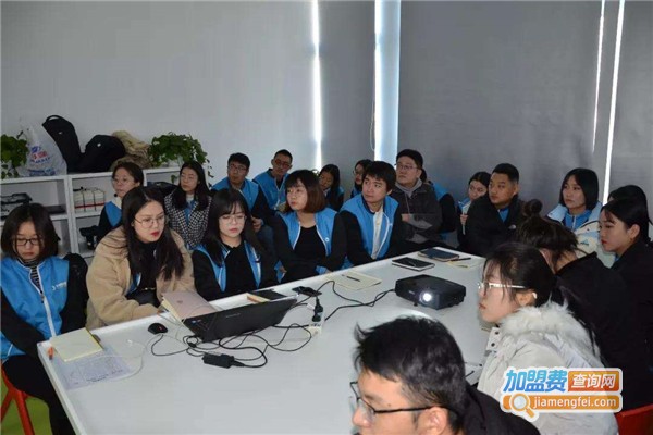 创为教育加盟费