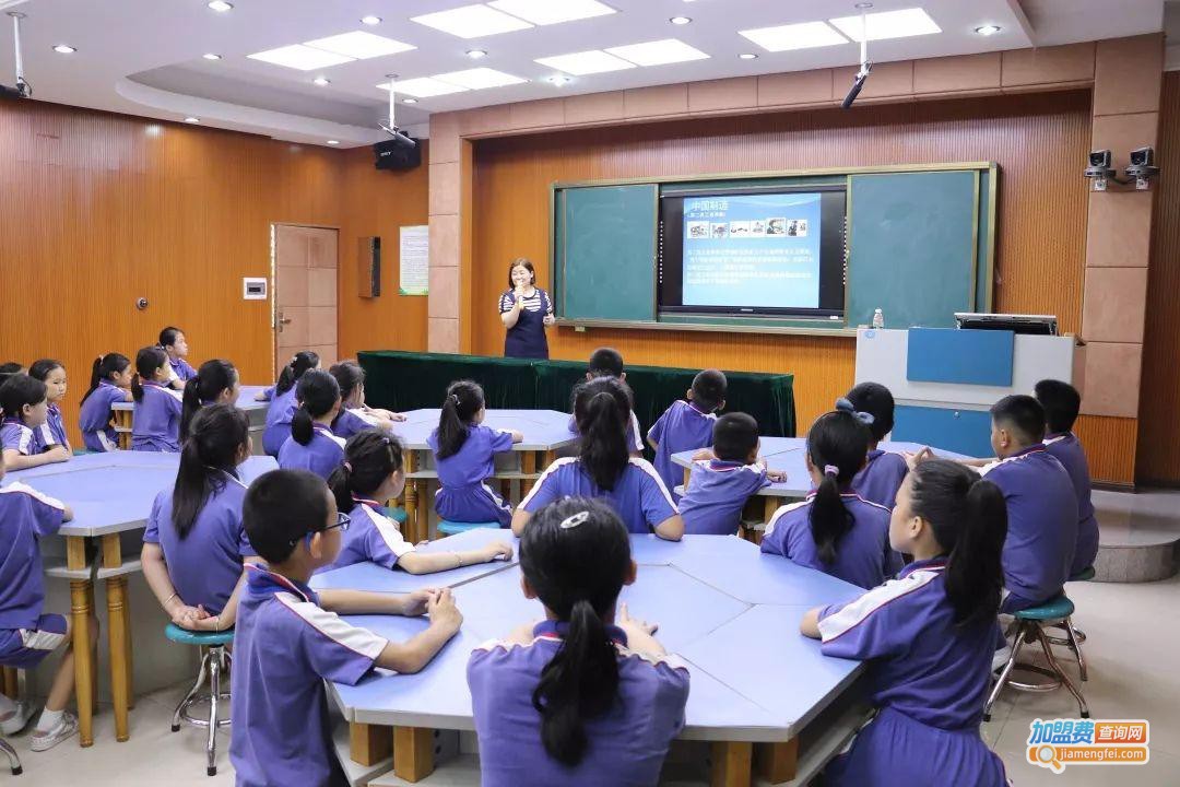 宝鼎中天教育加盟费