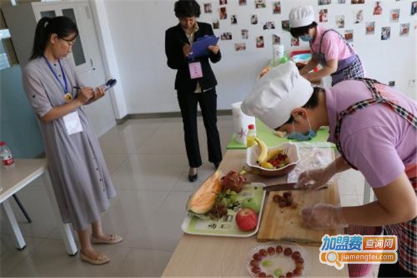 雅斯家政加盟费