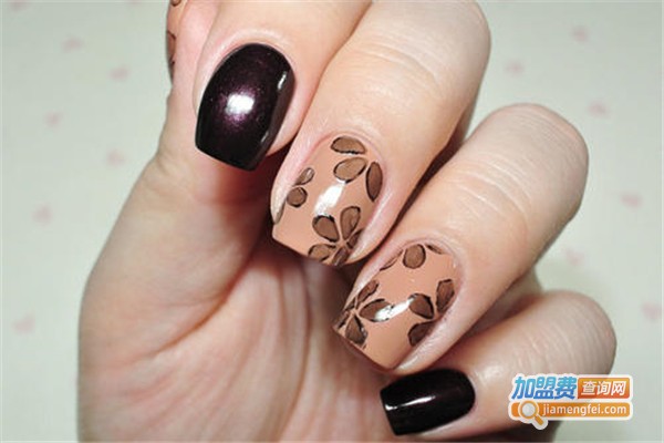 高贵夫人美甲加盟费