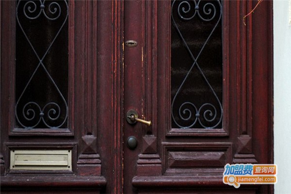 方大防盗门加盟费