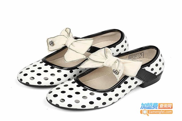 小猪快跑鞋业加盟费