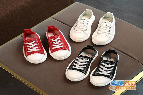 小猪快跑鞋业加盟费