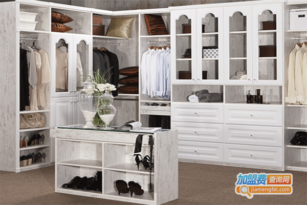 左尚明舍衣柜加盟门店