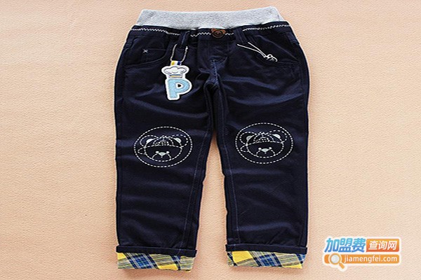 冠军小熊童装门店