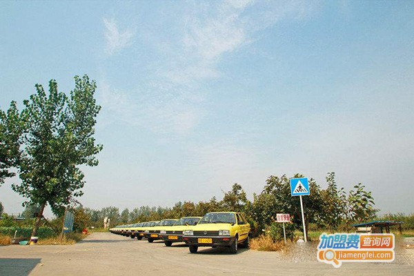 万路通驾校加盟