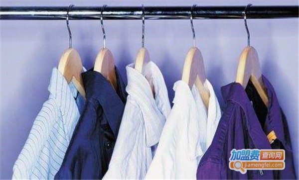 鸿尔洗衣加盟费