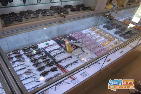 心视界眼镜加盟门店