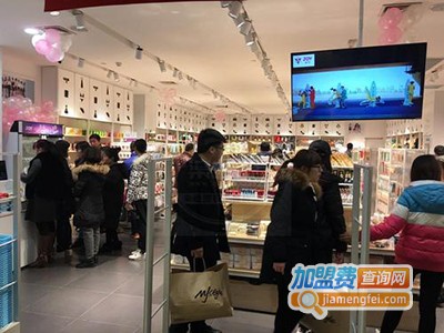 悦悠韩式生活百货加盟_创业加盟悦悠韩式生活百货助您轻松赚大钱！