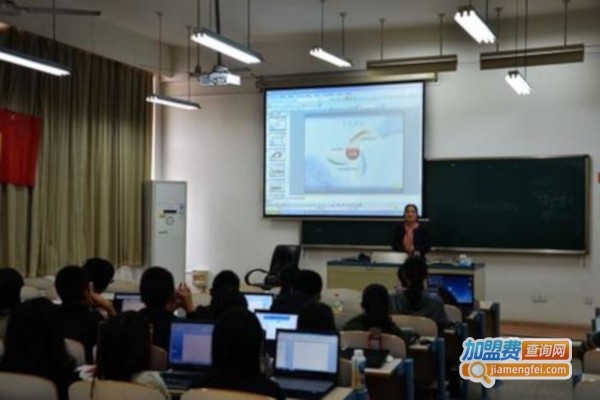 青软培训加盟费