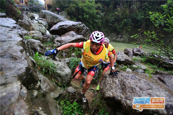 野山拓展加盟费