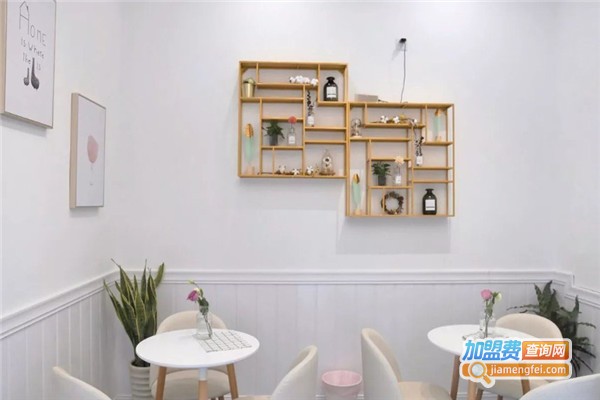 冰冰奶茶店加盟费