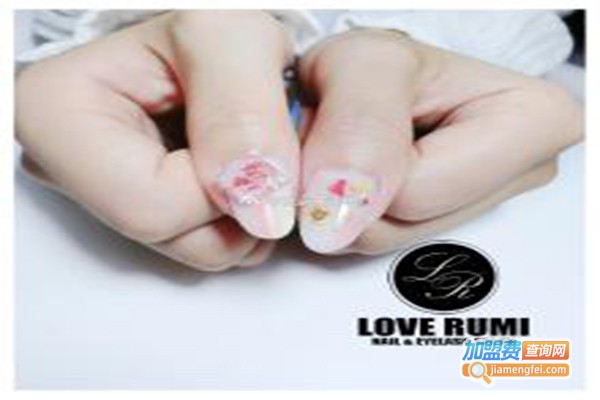 爱露蜜美甲加盟门店