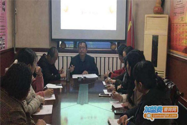 华夏中青培训加盟费