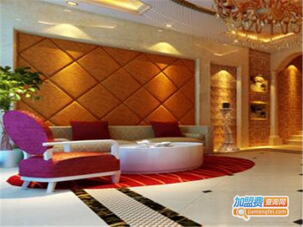 露卡美容加盟费