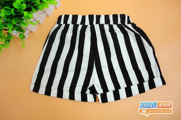 小辣妞童装加盟门店