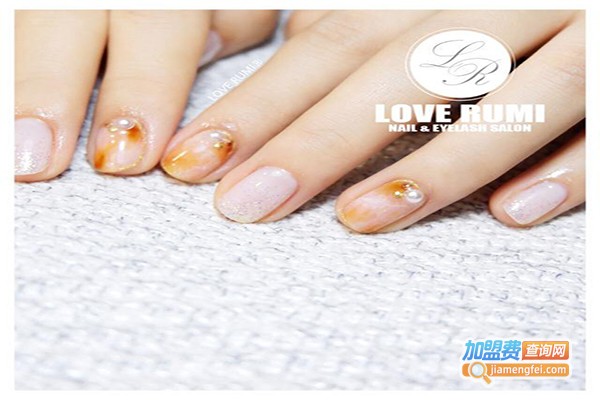 爱露蜜美甲加盟门店