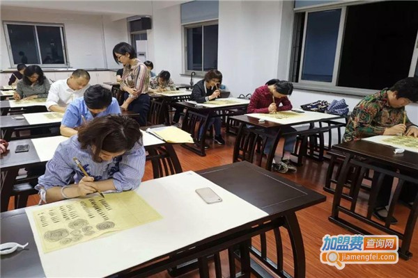 新雅培训加盟费