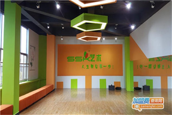 ssk艺术教育加盟费多少钱