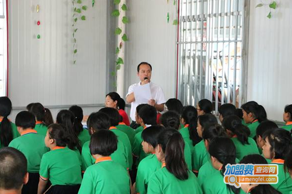 英高特国际教育加盟费