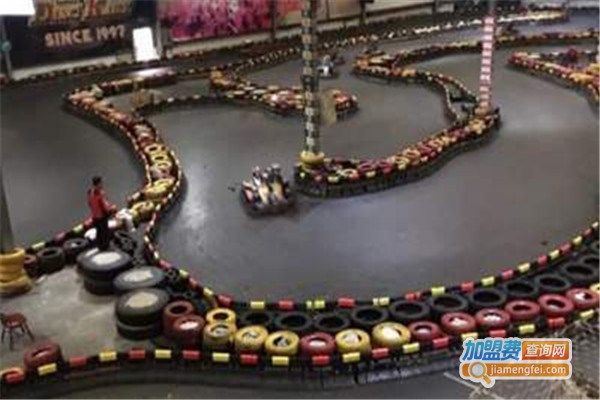 迪士卡赛车馆加盟费