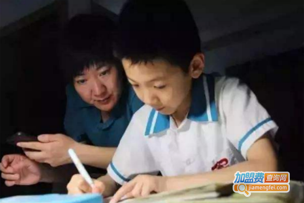 鼎盛千秋教育加盟费